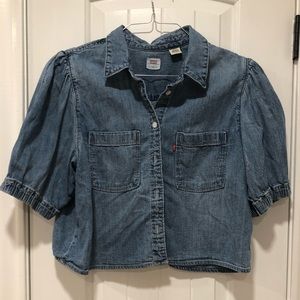 Levi’s cropped puff sleeve jacket/shirt.